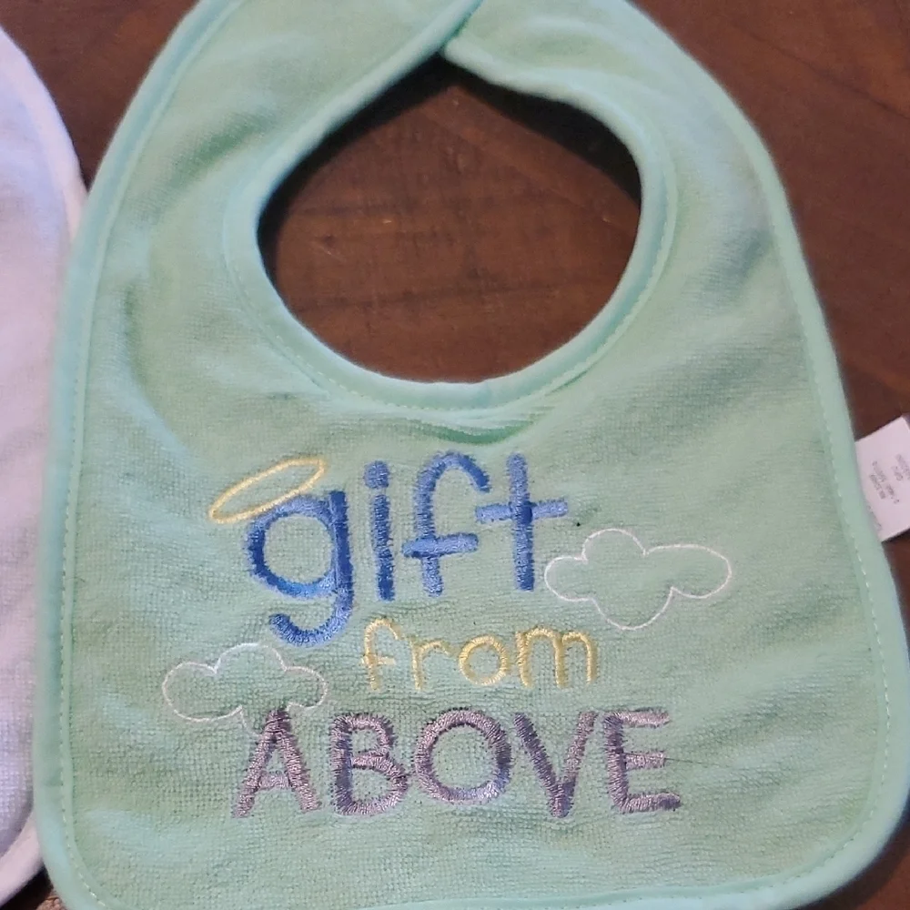 🐻  6 Assorted Baby Bibs